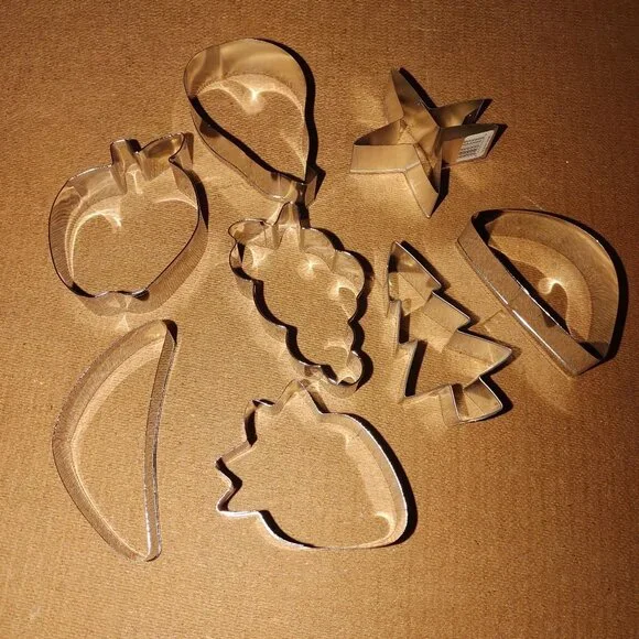 8-Piece Metal Cookie Cutter Set With Fruit & Holiday Shapes For Baking /Crafts - Picture 2 of 2